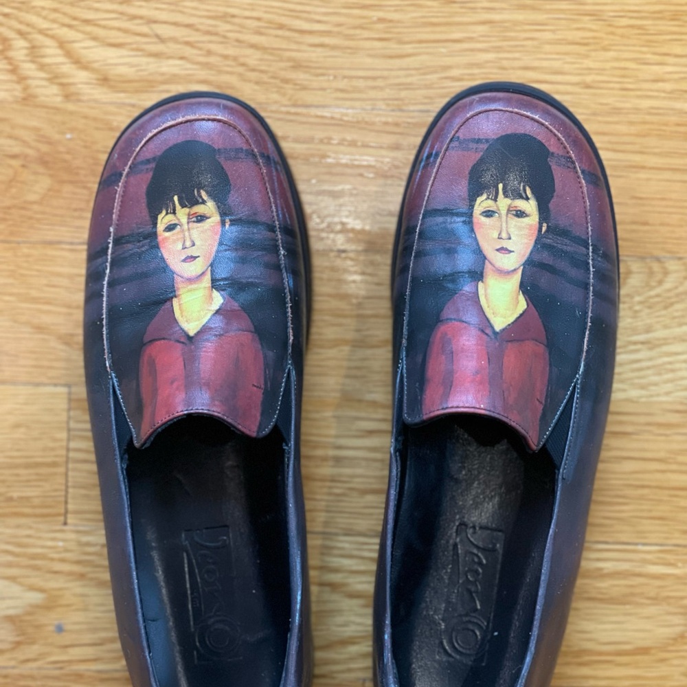 Hand painted leather loafers by Icon size 7.5m